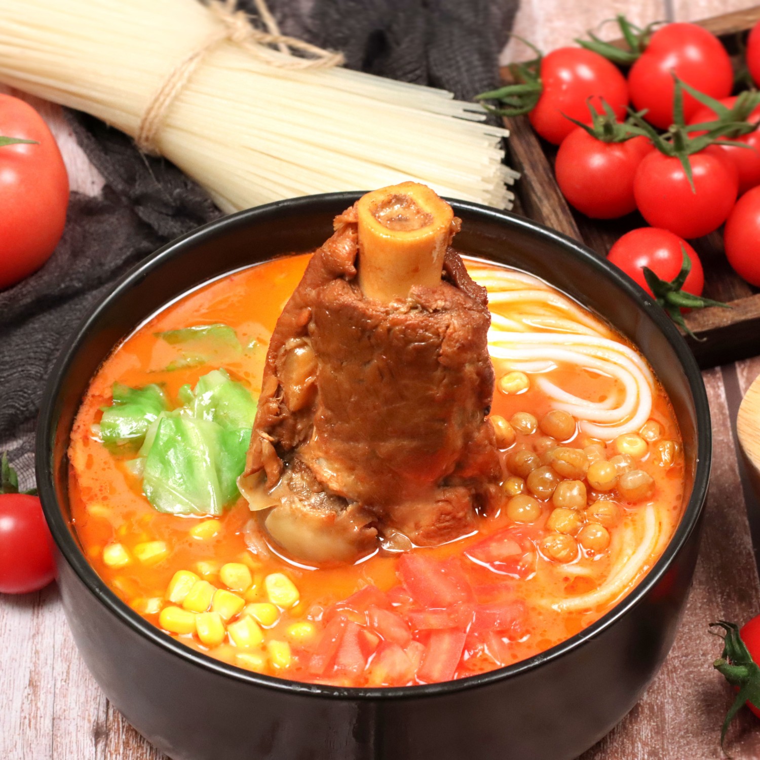 米線加盟好項(xiàng)目，全國(guó)合作熱線：400-967-2208  