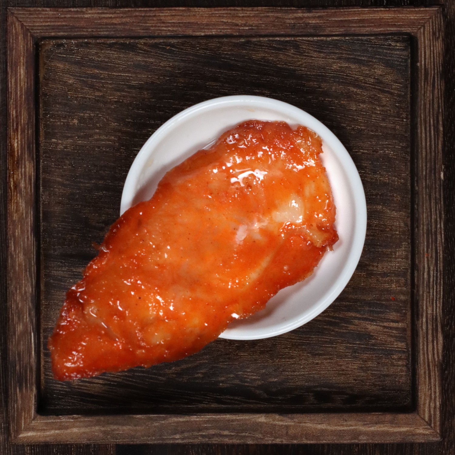 所有營(yíng)運(yùn)物料都有公司統(tǒng)一配發(fā)，保證味道統(tǒng)一，出餐快