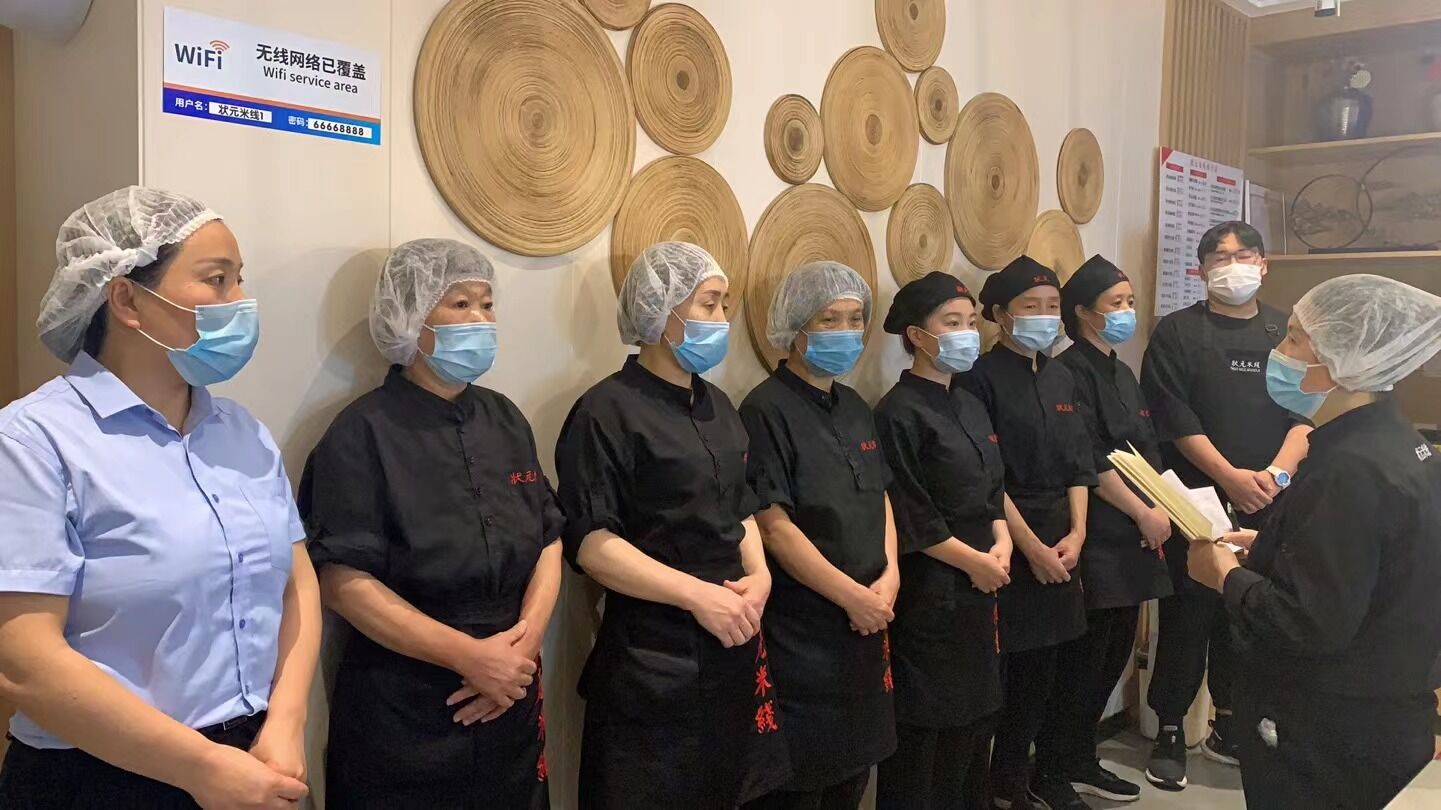 0經(jīng)驗(yàn)0技術(shù)也能開的餐飲店，你可千萬(wàn)不能錯(cuò)過，無需大廚，操作簡(jiǎn)單#狀元米線#米線加盟#餐飲創(chuàng)業(yè)#開店