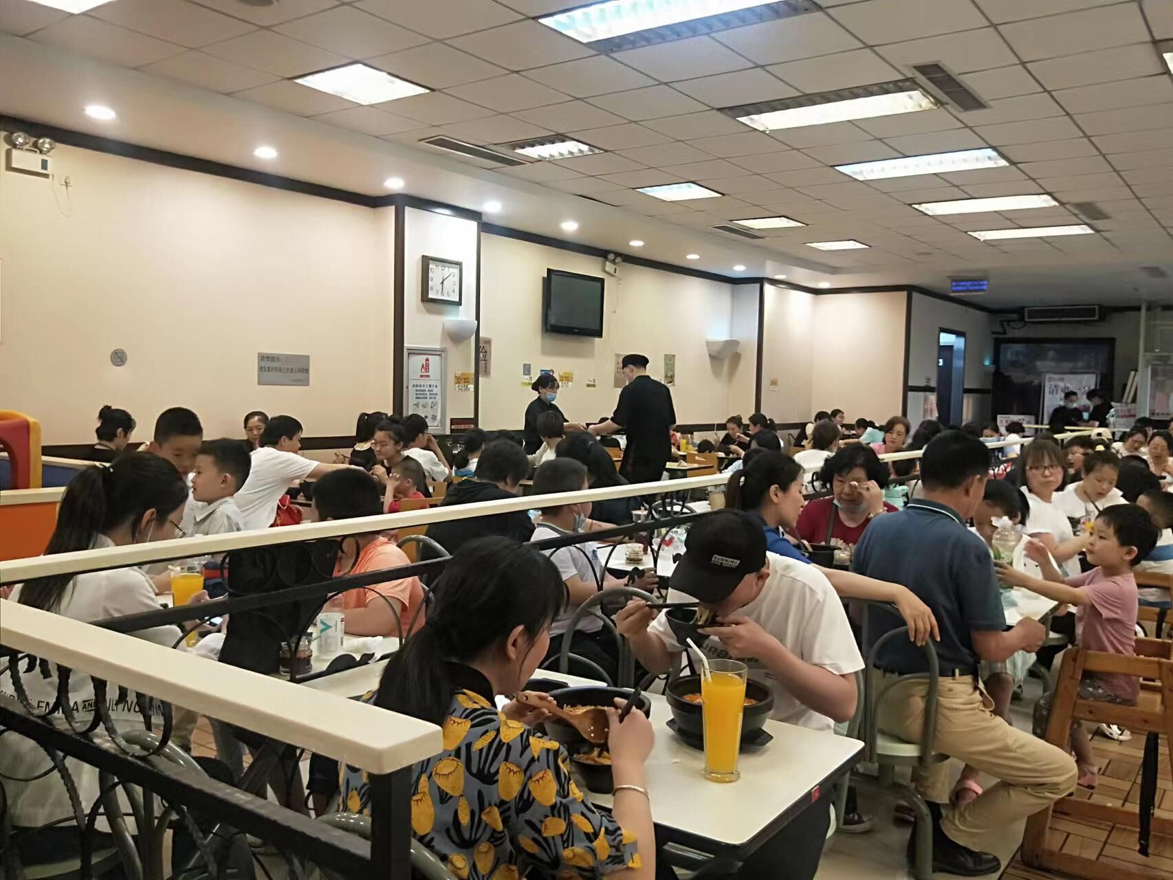 甄選食材的搭配,美味就此呈現(xiàn),狀元番茄米線！