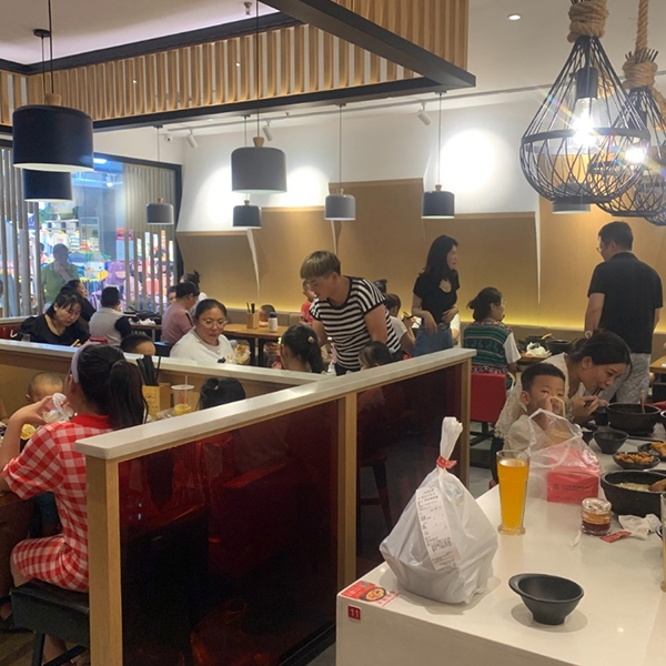 創(chuàng)業(yè)加盟好項(xiàng)目，加盟狀元米線，讓你成功當(dāng)老板，純大米米線新潮流新趨勢，加盟熱線：400-967-2208